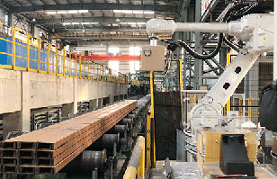 與機械手、數(shù)據(jù)庫集成全自動噴碼系統(tǒng)的EBS高性能噴碼機